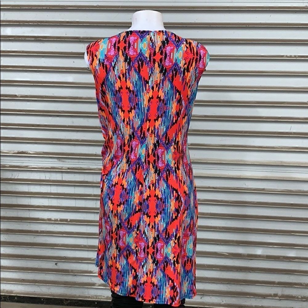 Emma & Michelle colorful mock wrap dress - Picture 7 of 8